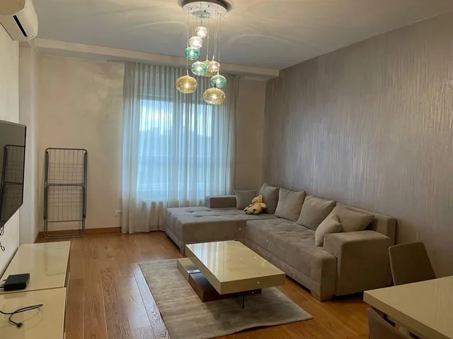 Квартира 3+1 в районе Нови Београд