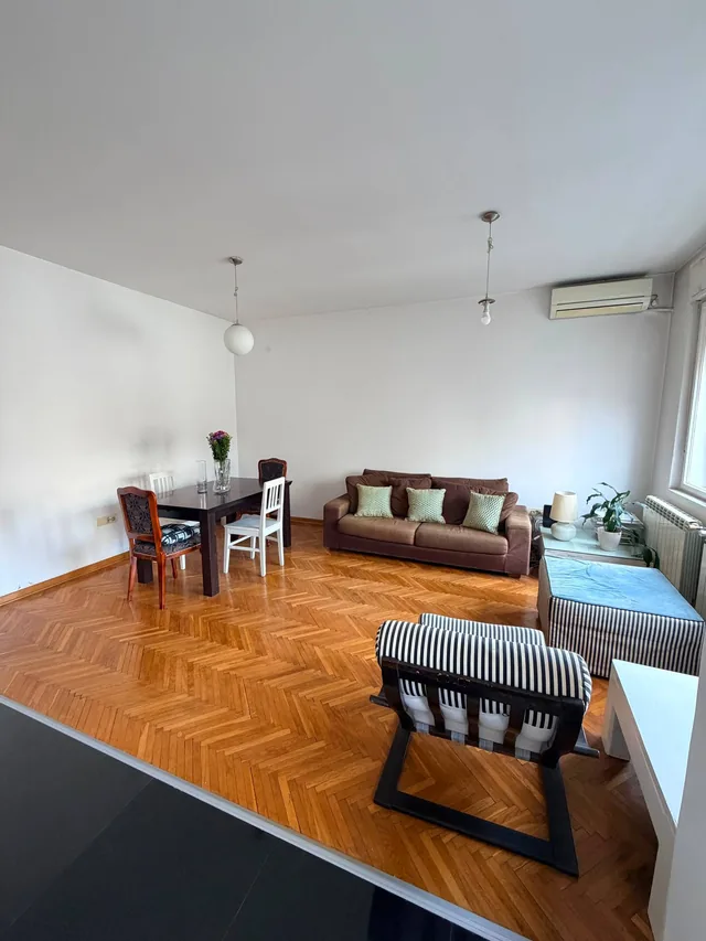 Квартира 2+1 в районе Стари град