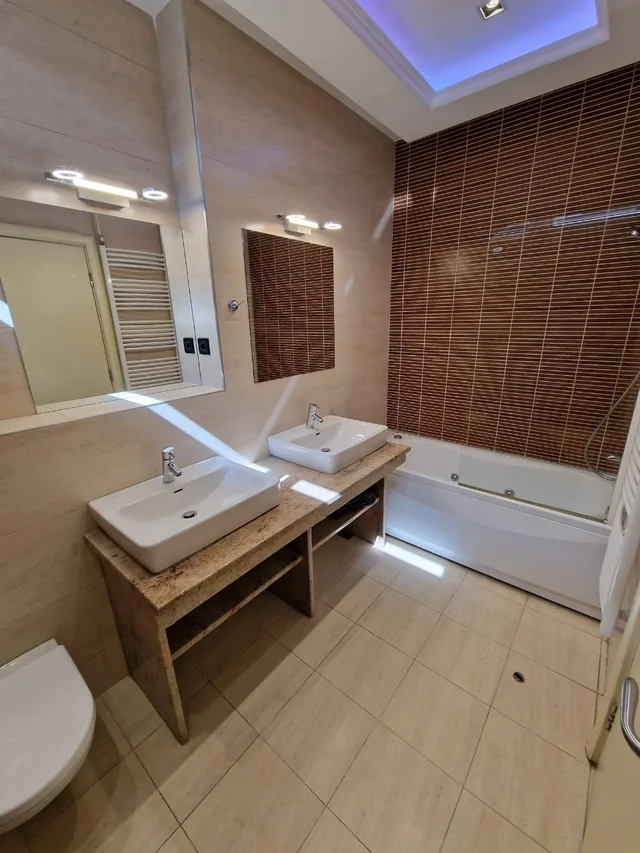 Квартира 4+1 в районе Савски венац