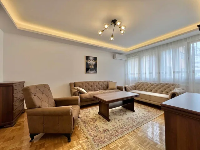 Квартира 3+1 в районе Вождовац